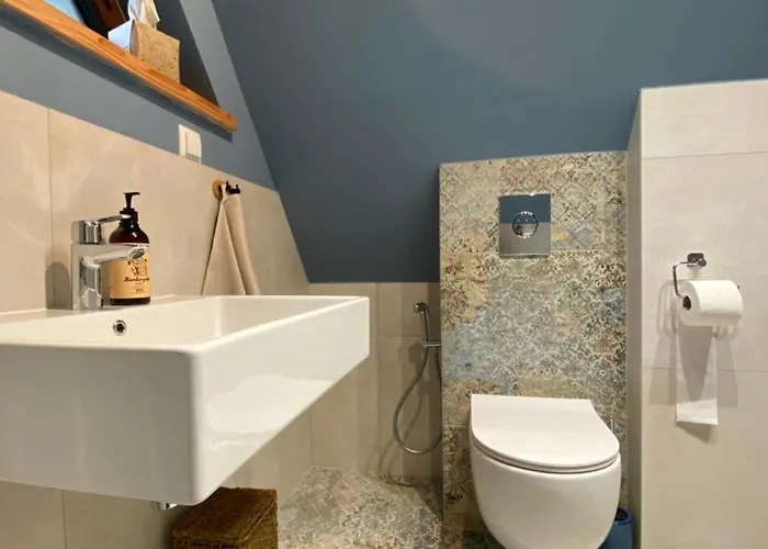 Dobra Izba זקופאנה